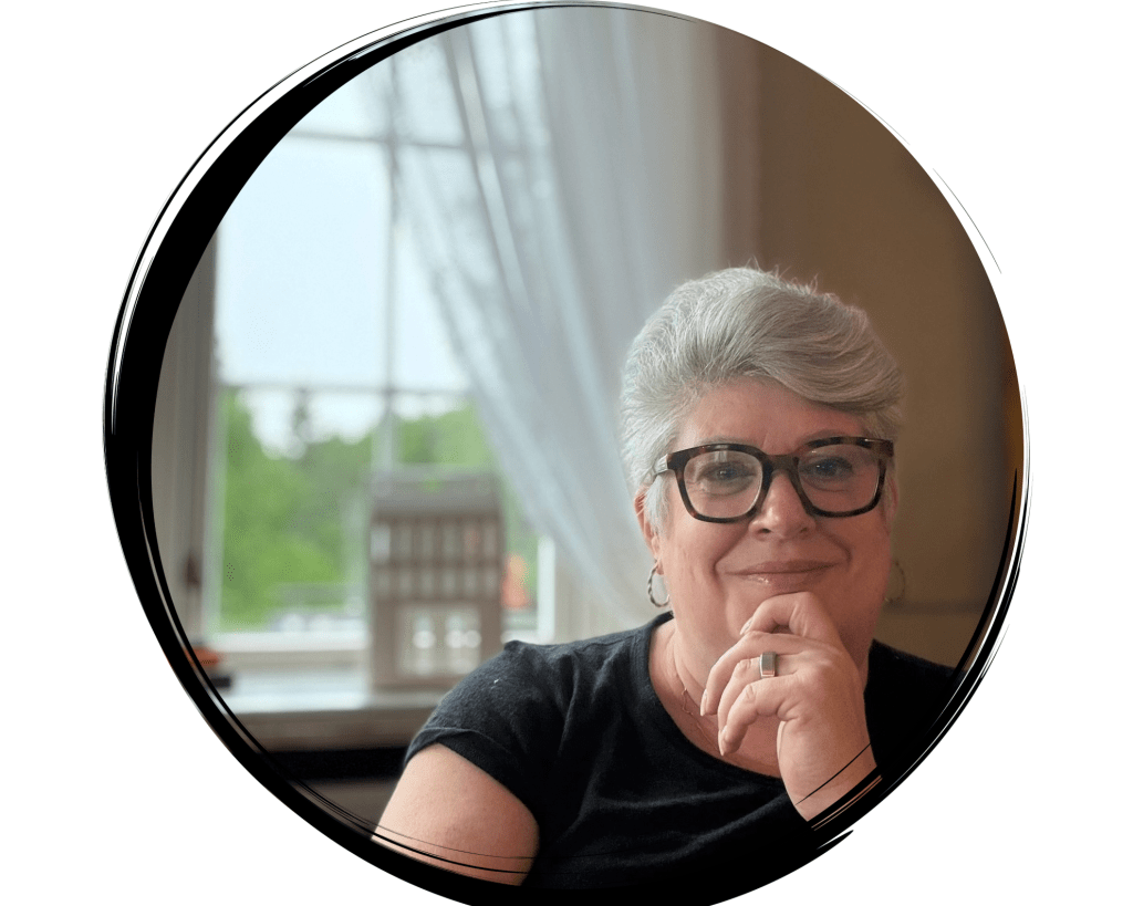 An image of Lisa Olinda, owner of Olinda Services. Supports the newsletter, Aligned.